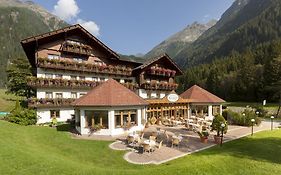 Alpenhotel Badmeister